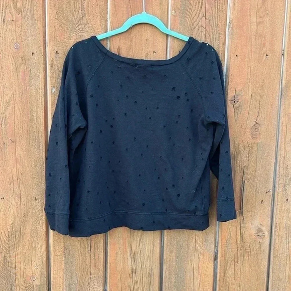 WOMENS BAR III BLACK‎ LONG SLEEVED DISTRESSED LONG SLEEVE HOLEY SHIRT - Picture 2 of 6